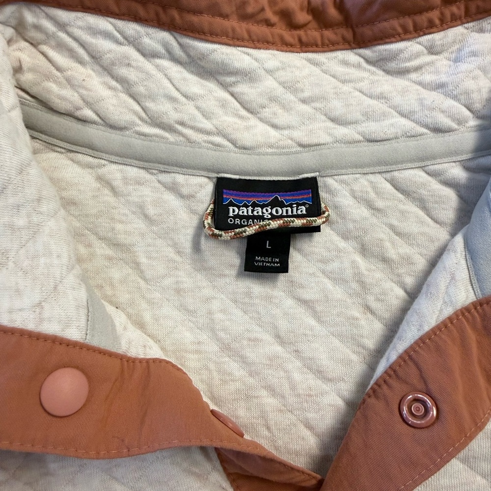 Patagonia Quilted Pullover - Picture 2 of 7